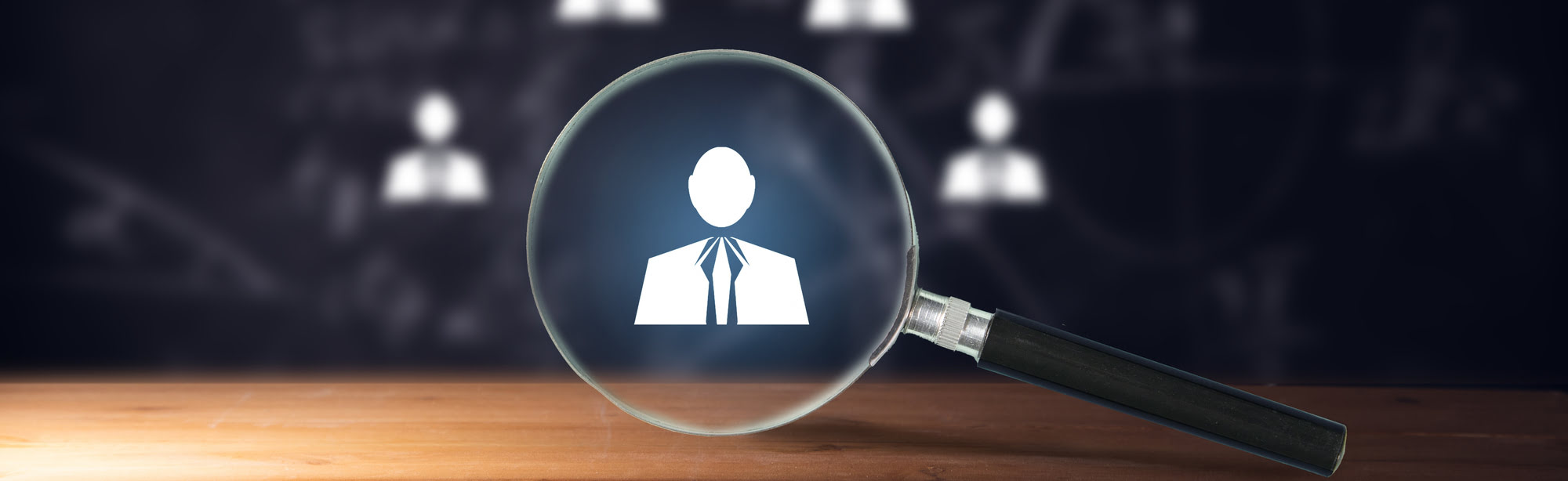 human-magnifying-glass-icon (1) human magnifying glass icon 1 RIAN & Partners - Agentie de recrutare